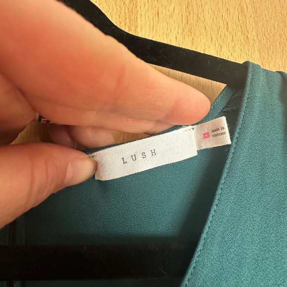 Chiffon long sleeve top - Picture 3 of 4